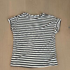 Green Envelope Green and White Capped Sleeve Tee Size S